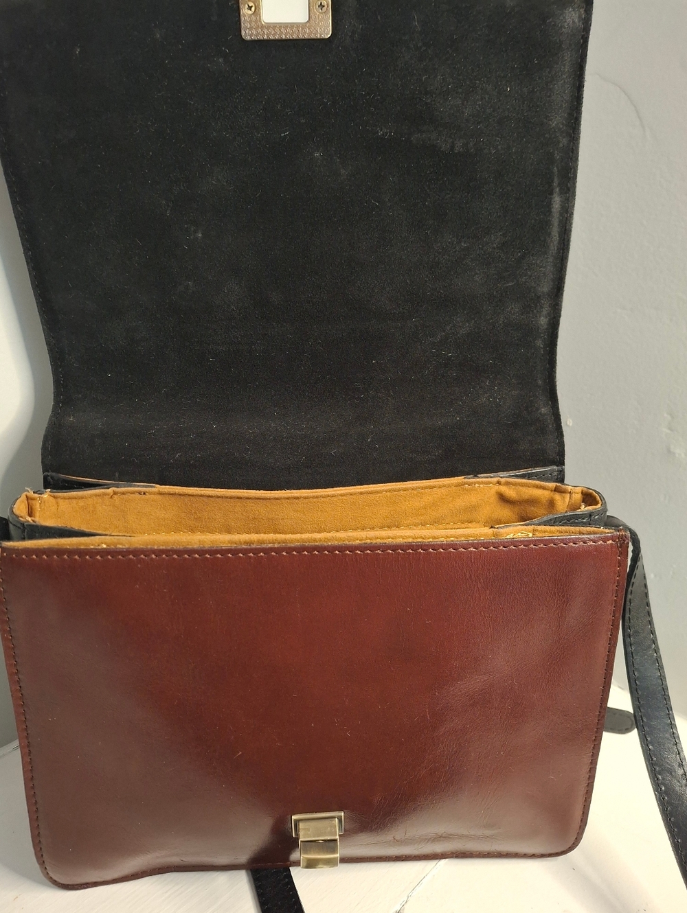 Patricia Nash Sophiana Flap Leather Crossbody Bag EUC - Picture 3 of 5